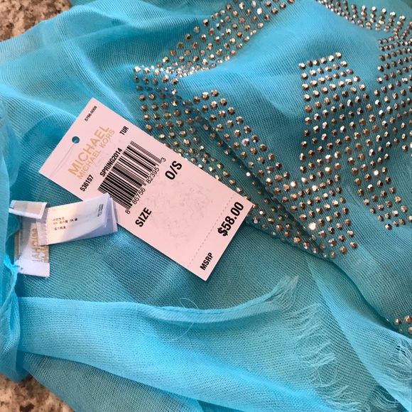 Michael Kors Scarf - Picture 6 of 7